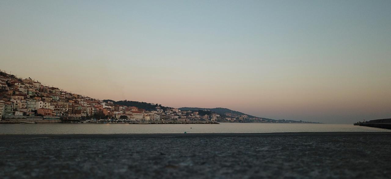 Sappho Plomari Aparthotel Bagian luar foto