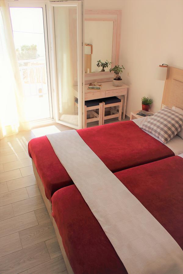 Sappho Plomari Aparthotel Bagian luar foto